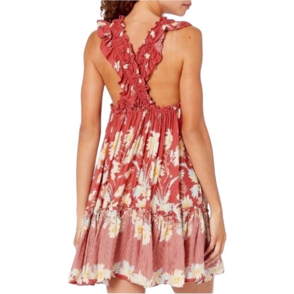 Free People Bali Wild Daisy Mini Slip In Red Ruffle
Floral Dress